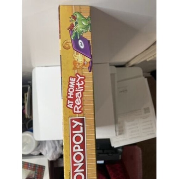 Monopoly At Home Reality Edition Hasbro 2021 NEW SEALED 2-6 Players Age 8+ - Picture 7 of 7